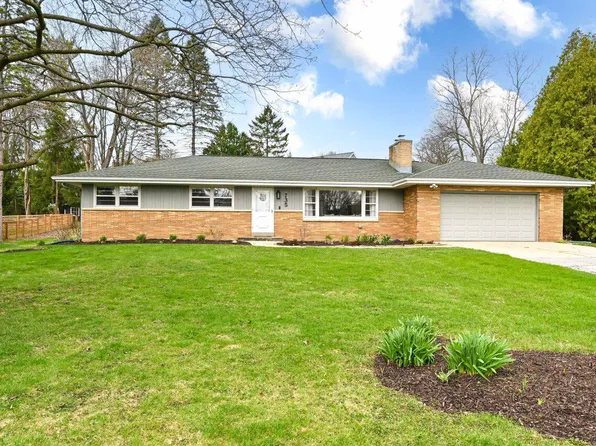 735 Elm Grove ROAD, Elm Grove, WI 53122