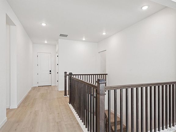 2nd image of 5546 Tamarack Avenue
