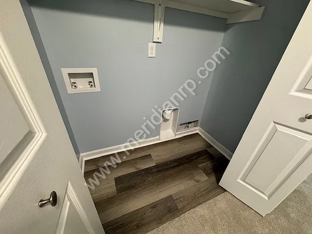 1131 E Lewis St — Photo 11