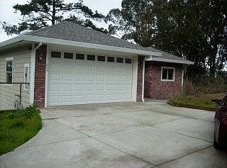 1st image of 604 Larchmont Dr