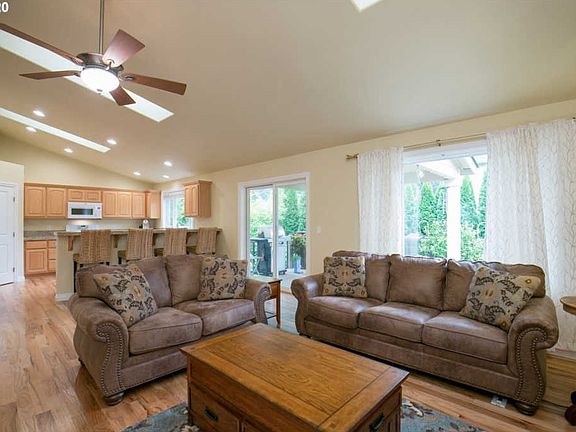 2nd image of 2912 NE 88th Ct