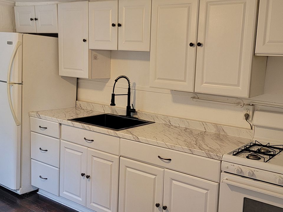 1st image of 1 Mulford Ave #2