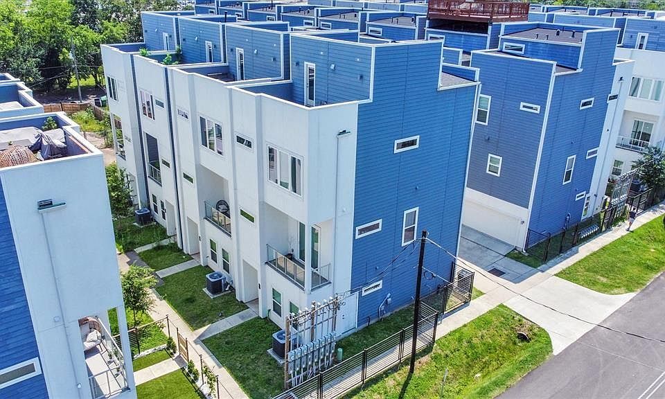 1st image of 2114 Engelmohr St #A