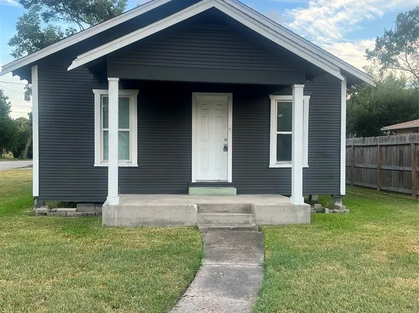 1401 Edison St, Baytown, TX 77520