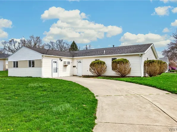 31 Albert St, Depew, NY 14043