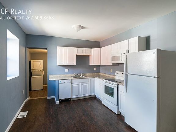 5th image of 1833 S 22nd St Floor 1