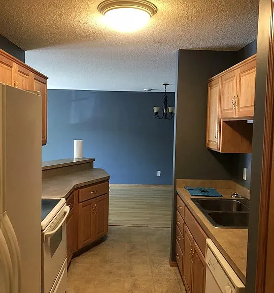 8438 Yukon Cir N — Photo 5