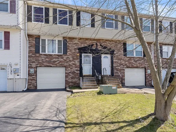 4176D Burningtree Rd, Liverpool, NY 13090