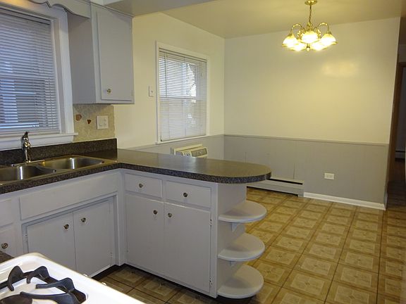 4th image of 6958 W Gunnison St APT 1N