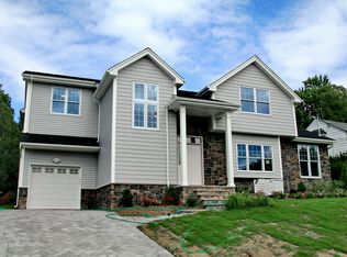 16-14 Everett Ter #1X, Fair Lawn, NJ 07410