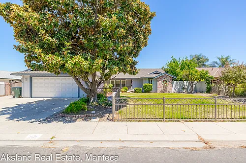1635 Crom St Photo 1