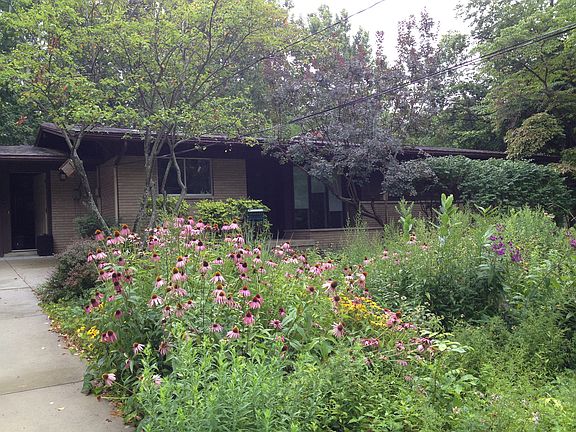 5th image of 14008 Windemere Dr NW