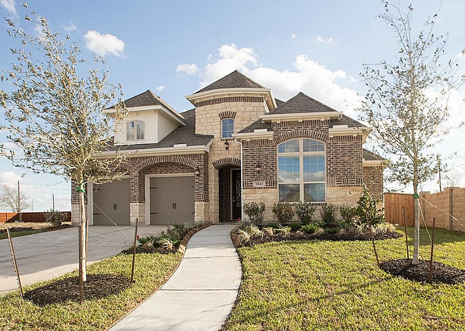 1st image of 11724 Desert Bluff Ln