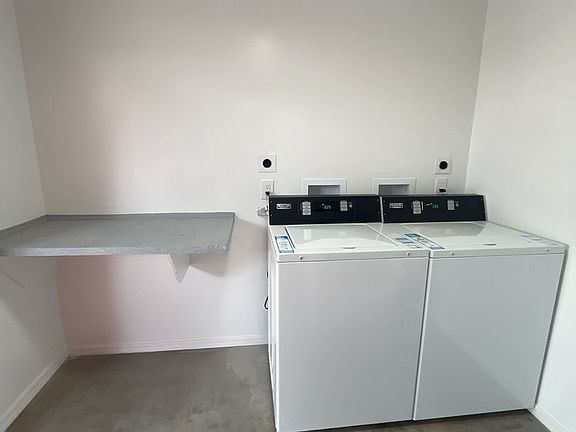 5th image of 525 W Pebble Beach Dr #7807410E0