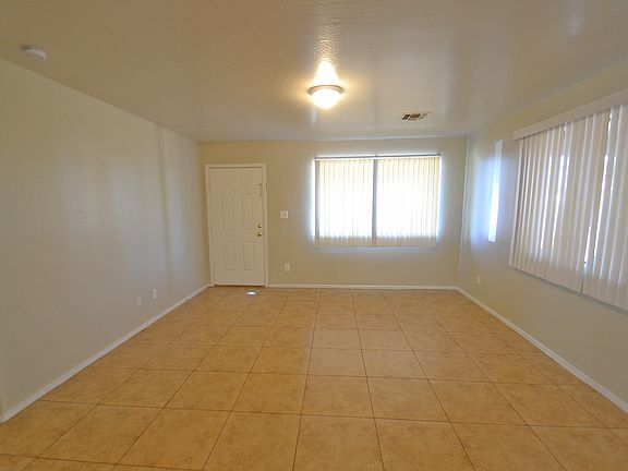 2nd image of 2035 W Missouri Ave
