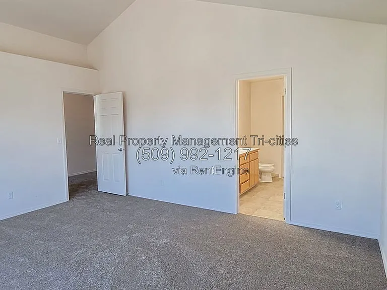 7606 Quadra Dr — Photo 11