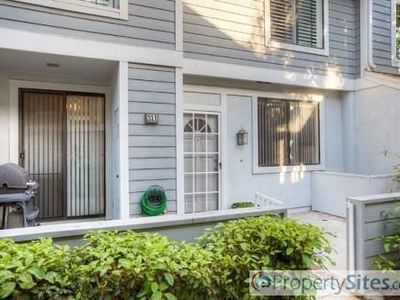 311 Huntington, Irvine, CA, 92620