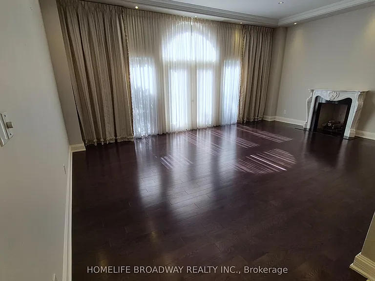 149 Dunvegan Rd — Photo 8