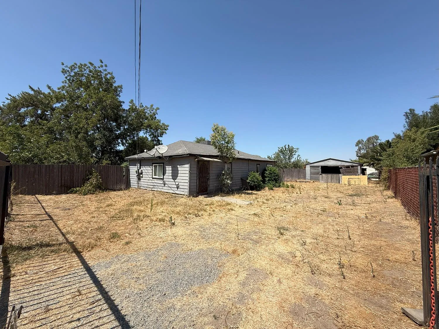 4021 Anna Ave photo 1