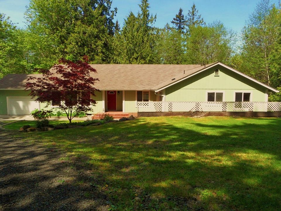 1st image of 141 NE Alder Creek Ln
