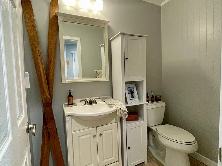 8316 S Valiant Dr E — Photo 9