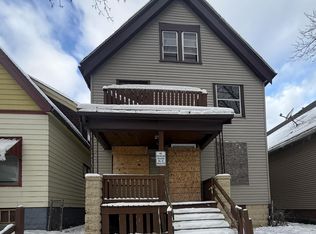 3613 North 11th STREET, Milwaukee, WI 53206