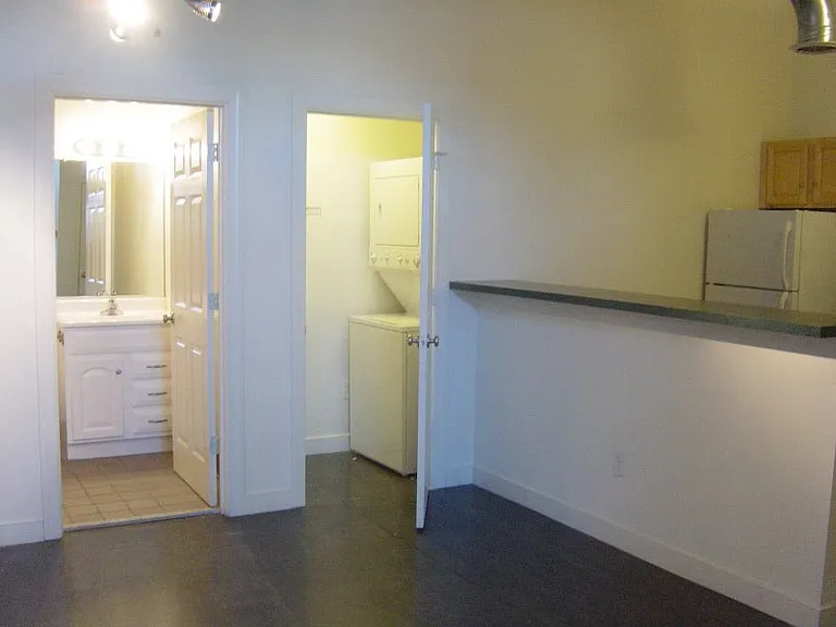 302 Goshen St #106 — Photo 5