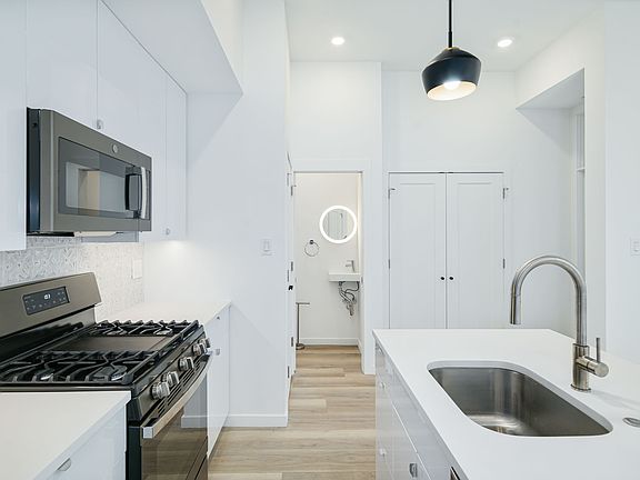 2nd image of 1909 E Dauphin St #2R