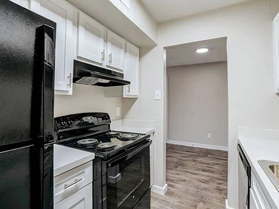 5th image of 8411 La Prada Dr #2105