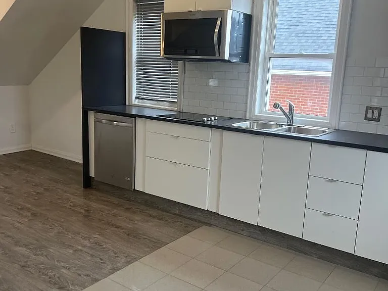 45 Major Mackenzie Dr E — Photo 13