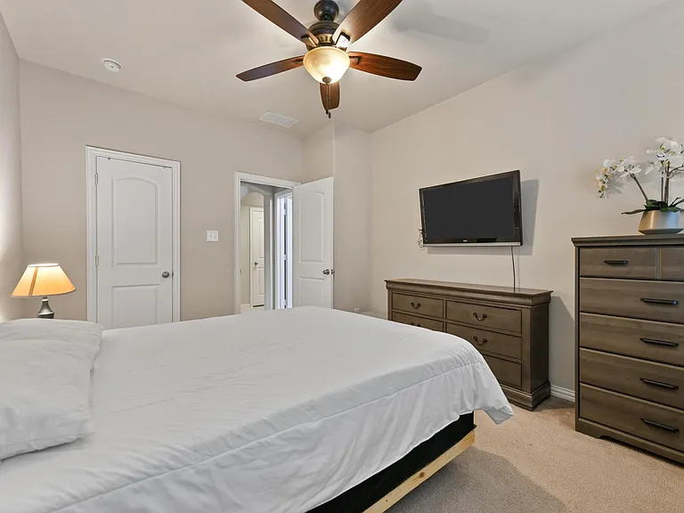 10513 Sedalia Dr — Photo 22