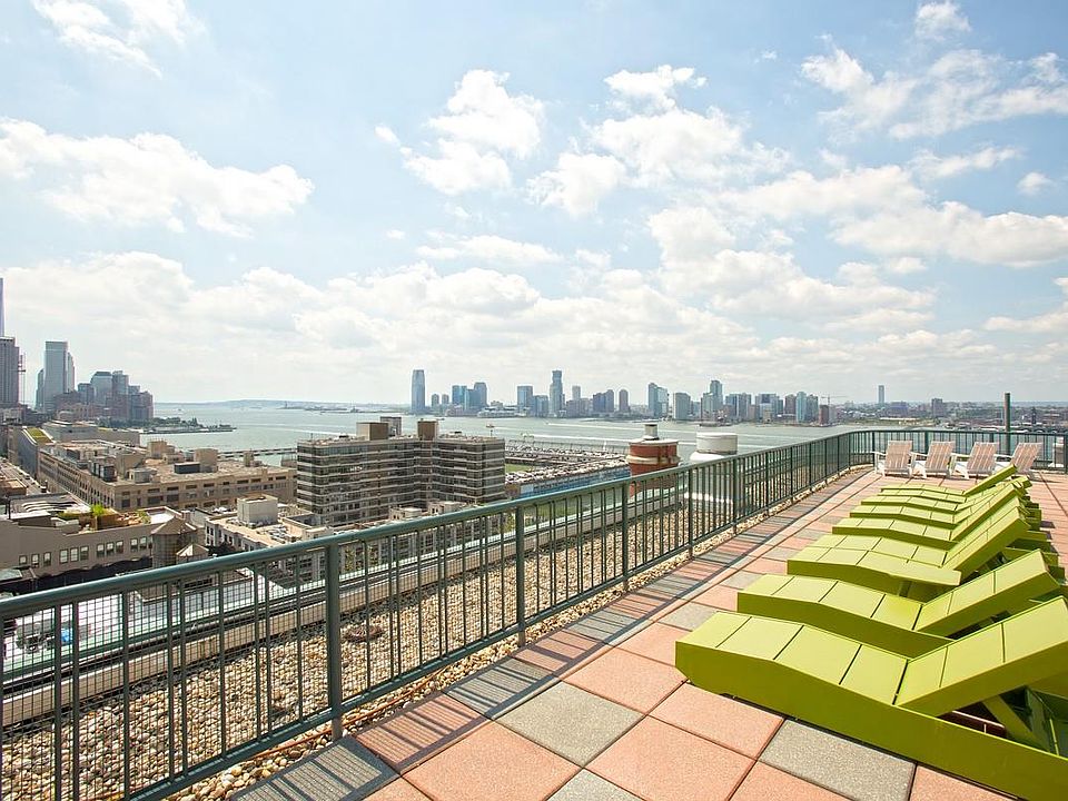 1st image of 666 Greenwich St APT 501