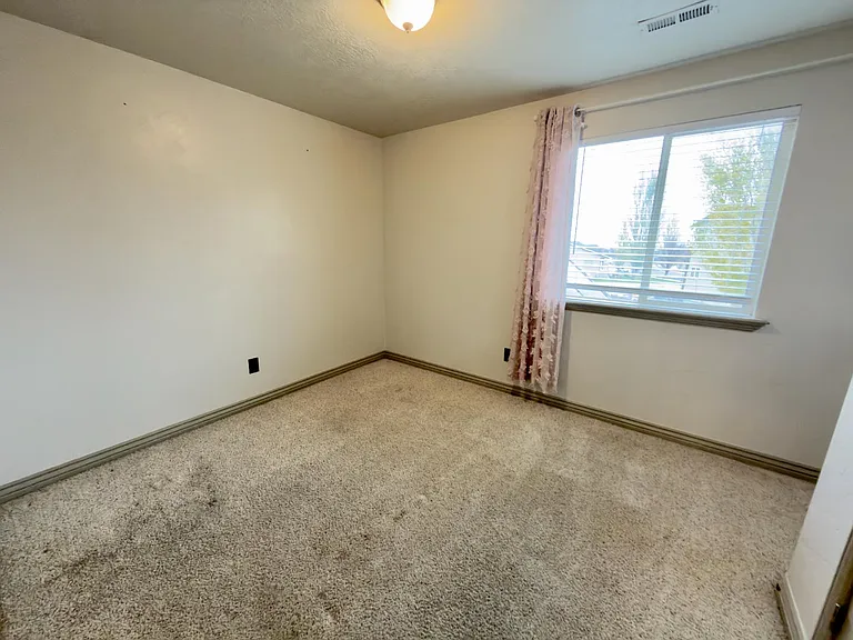 Unit Photo