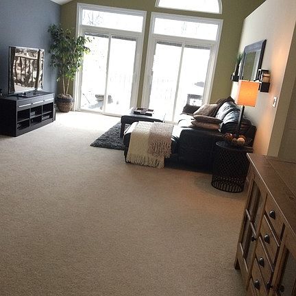 3rd image of 1608 Columbia Cir Unit 2