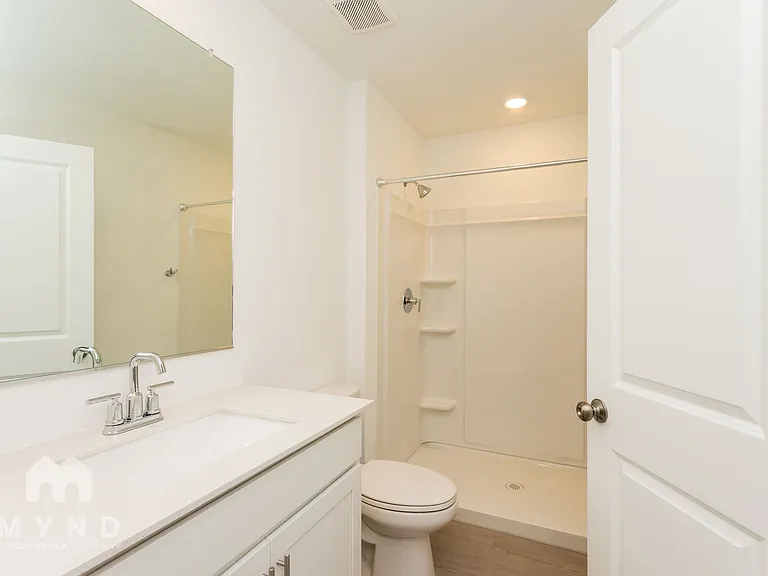 10112 Dalgreen Cir — Photo 16