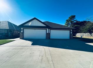 10924 NW 119th St, Yukon, OK 73099