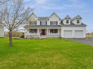 31 Vale Dr, S Burlington, VT 05403