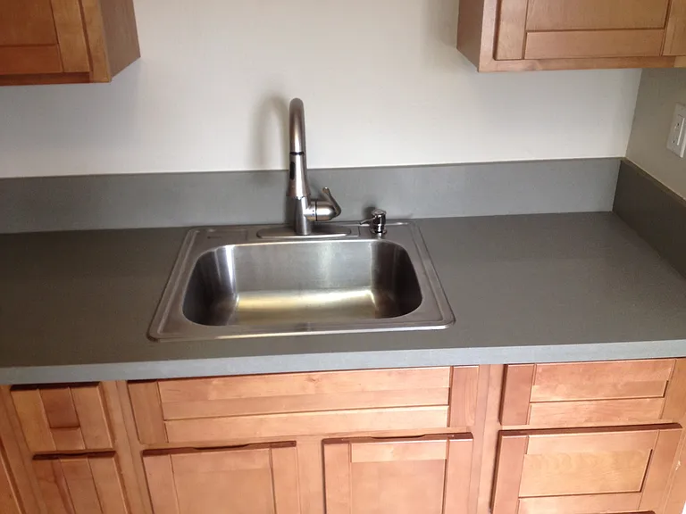 992 44th St #4 — Photo 3