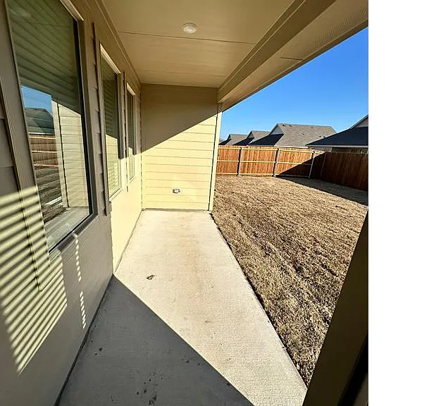 336 Wentworth Dr — Photo 7