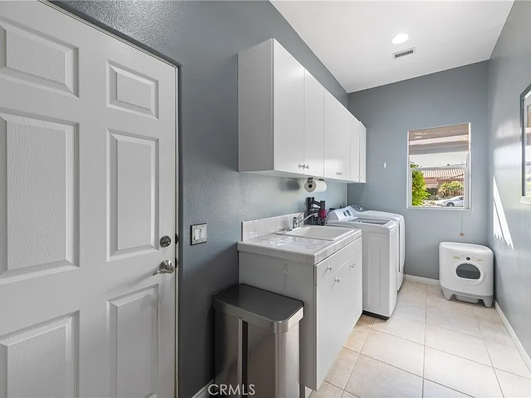 70 Rocio Ct — Photo 31