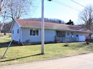 225 Willow Ave E, Plum City, WI 54761