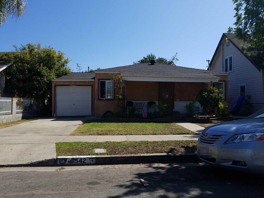 1st image of 3542 W 115th St