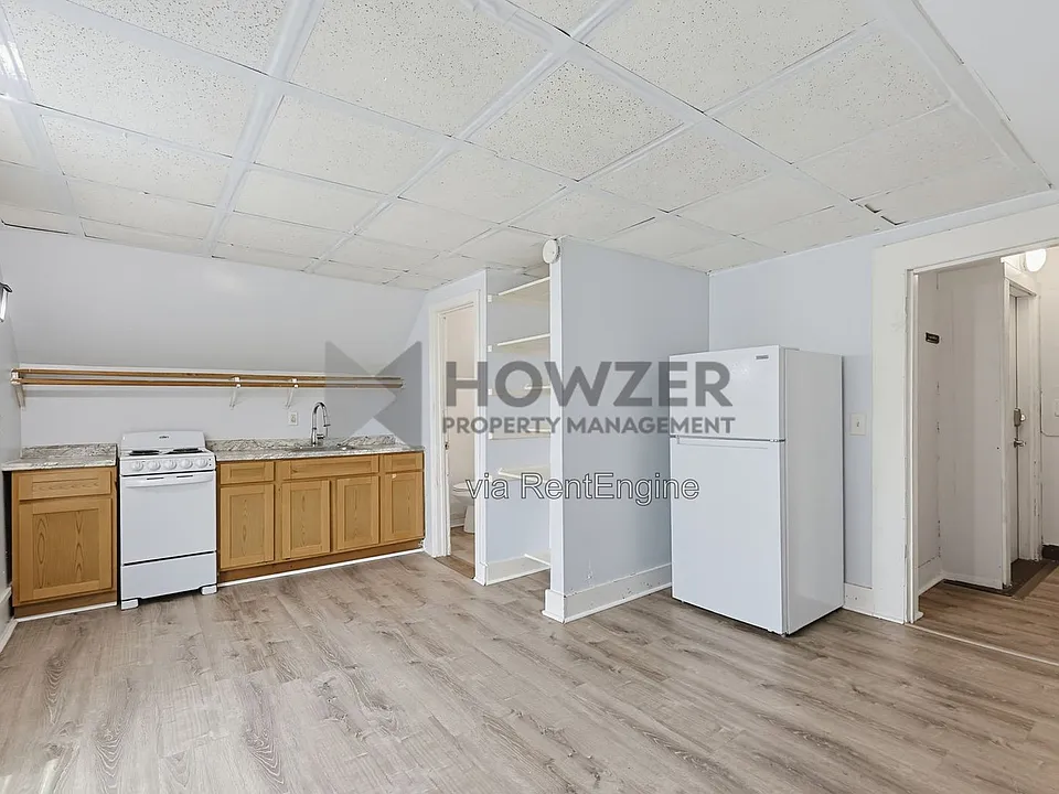 109 Green St #9