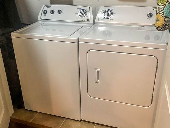 4th image of 3512-A Ellsworth Dr