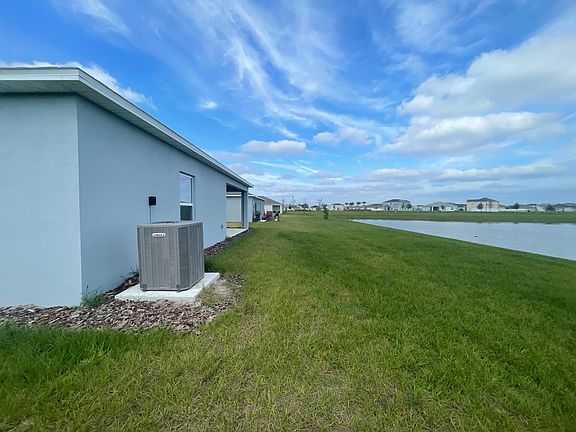 3rd image of 412 Quarry Rock Cir