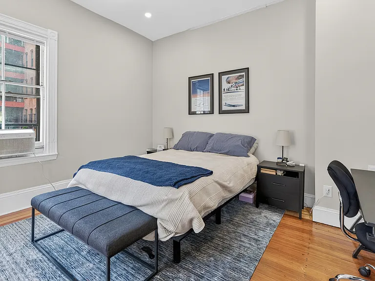16 Cumberland St #2 — Photo 11