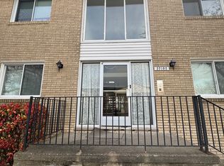 37102 Aberdeen Dr APT 10, Sterling Heights, MI