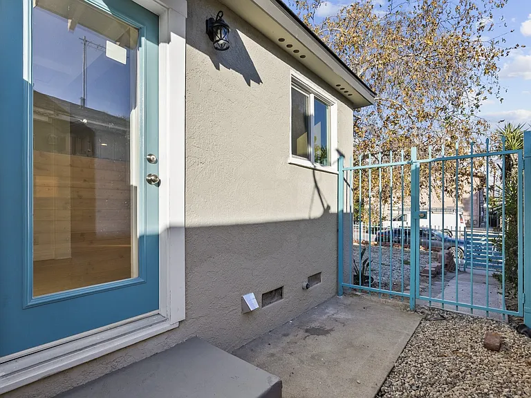 6661 Beck Ave — Photo 17