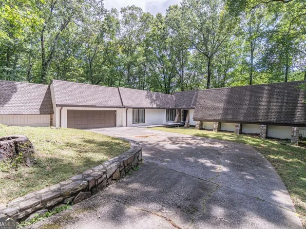 4022 Wesley Chapel Rd, Marietta, GA 30062