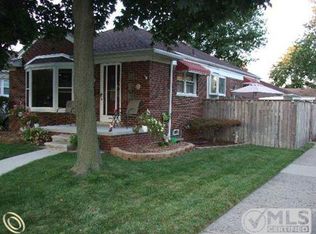 9731 Rosedale Blvd, Allen Park, MI 48101